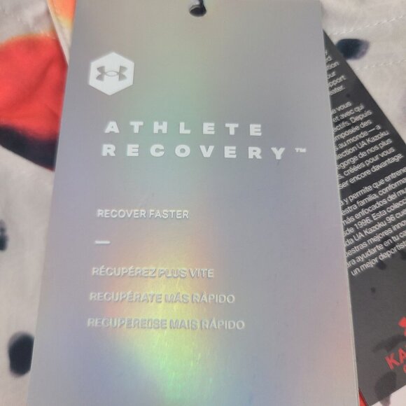 Women's UA RECOVER Woven Upstream Camo Jacket Size Large Orange White‎ Black NWT - Picture 2 of 11